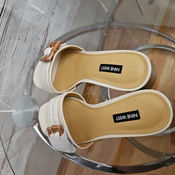 NWOT  Nine West Women's Garta Buckle Slide Sandals Size 9.5 - Picture 10 of 14